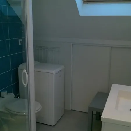 Centre- 500 M-3 Pour 6 Personnes Apartment