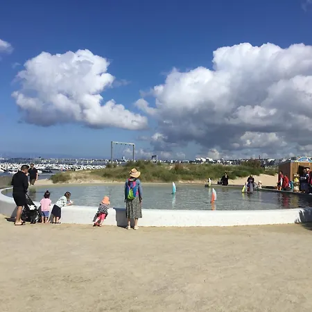 Centre- 500 M-3 Pour 6 Personnes Apartment